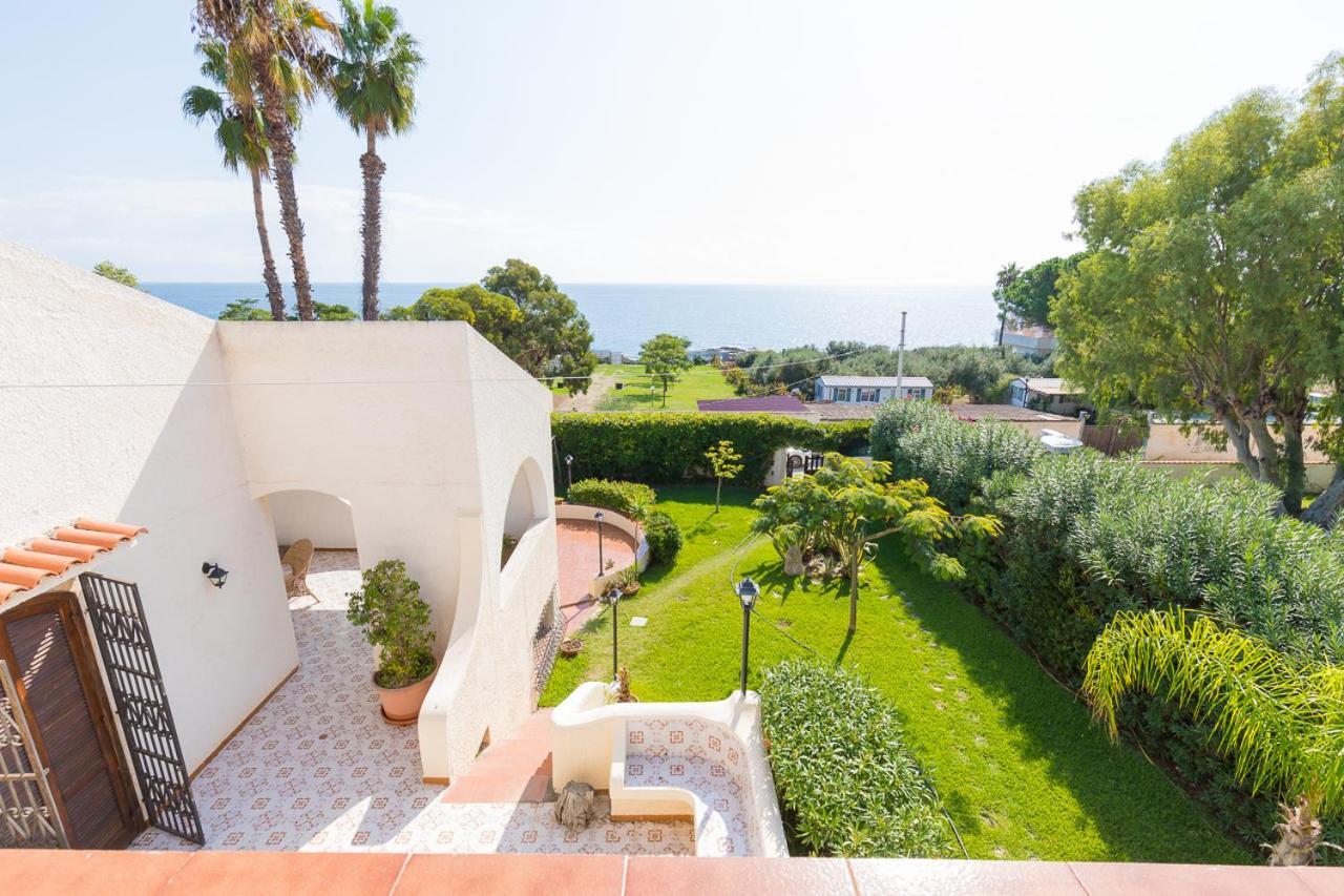 Villa Melisa Fontane Bianche Exterior photo